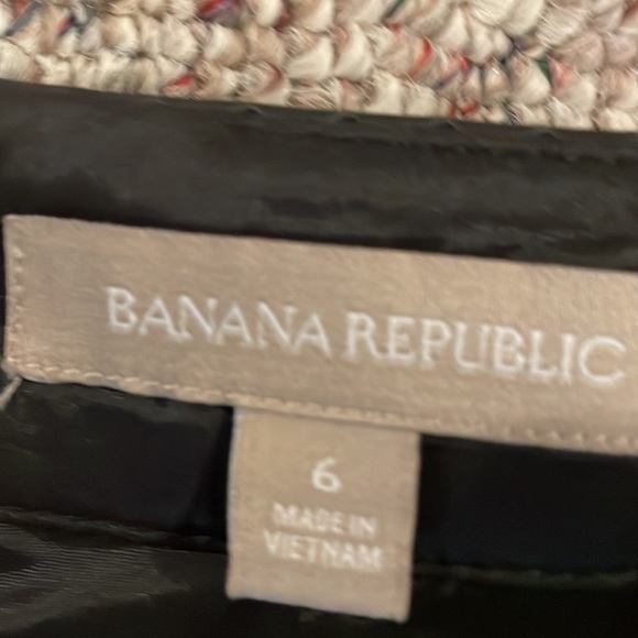 Banana Republic Two Piece Faux Leather Skirt Set. - Picture 5 of 5